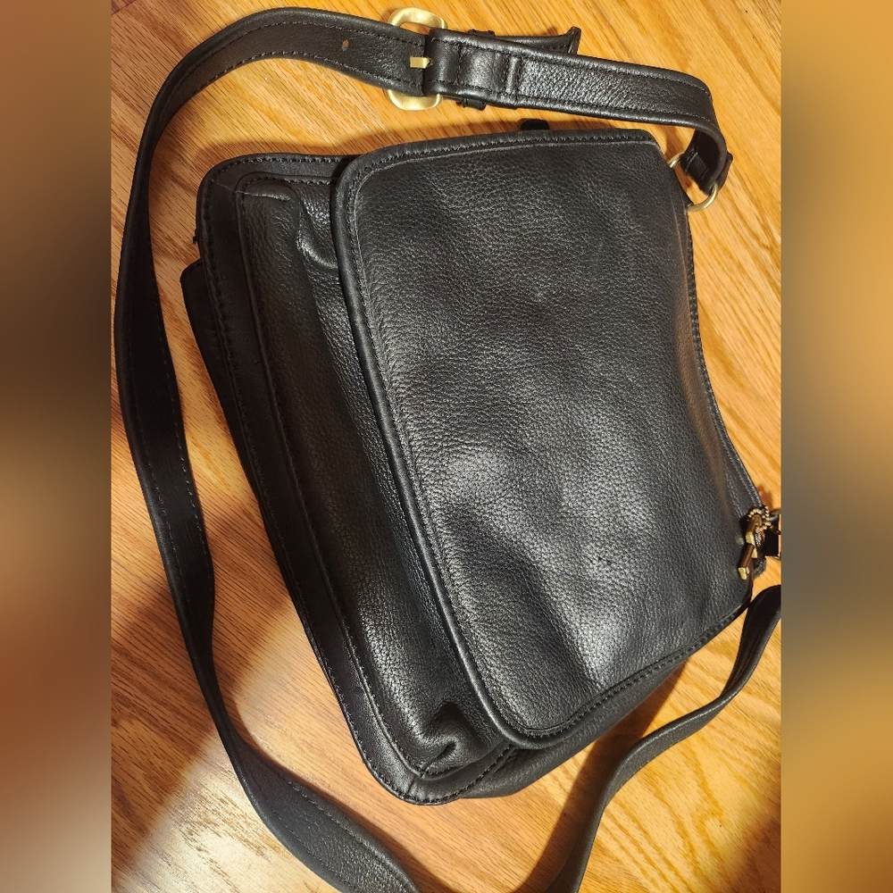 Fossil Black Leather Crossbody Bag Medium/ Small Size Purse